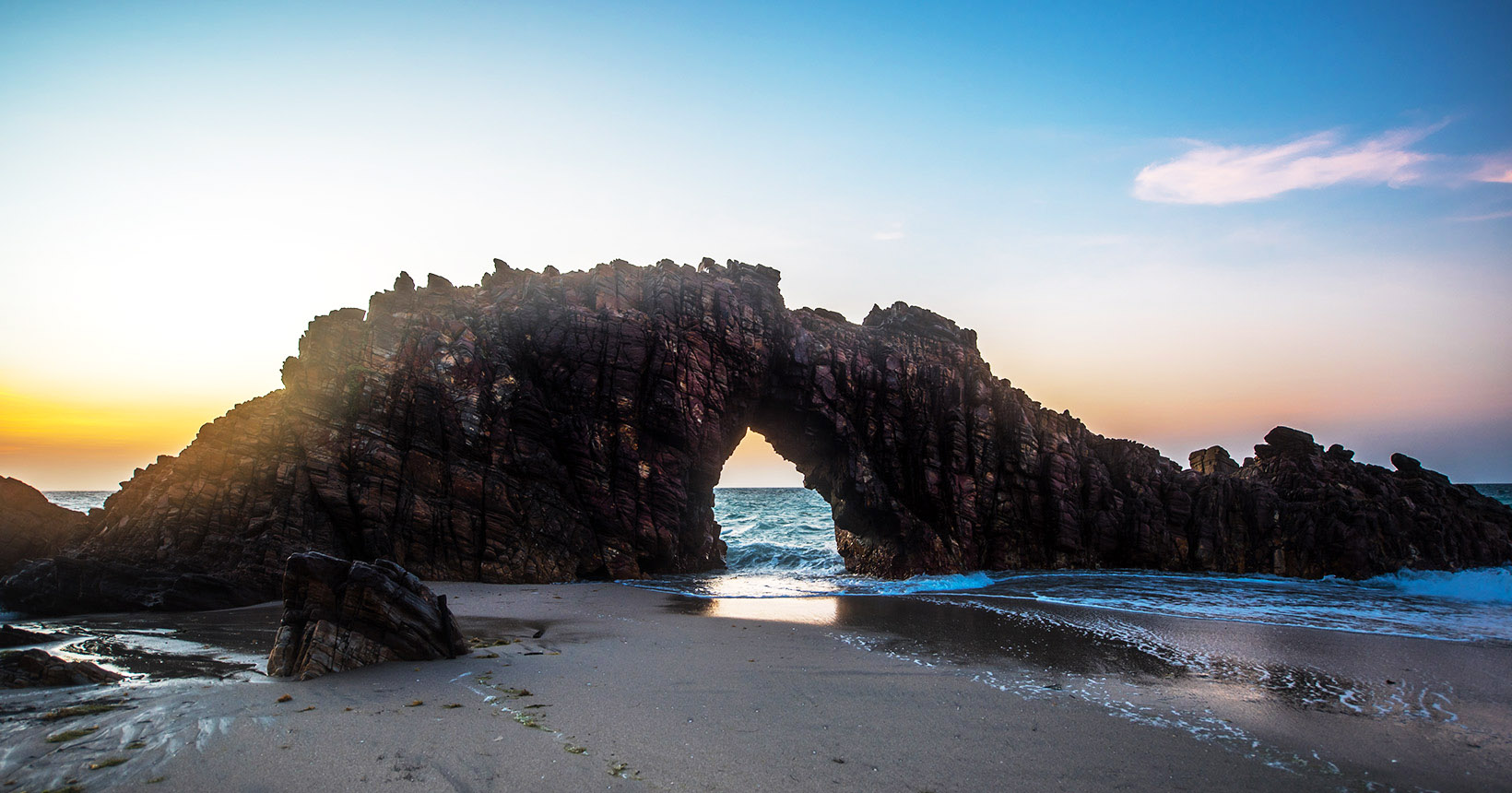 pedra furada em jericoacoara fui viajar por giane