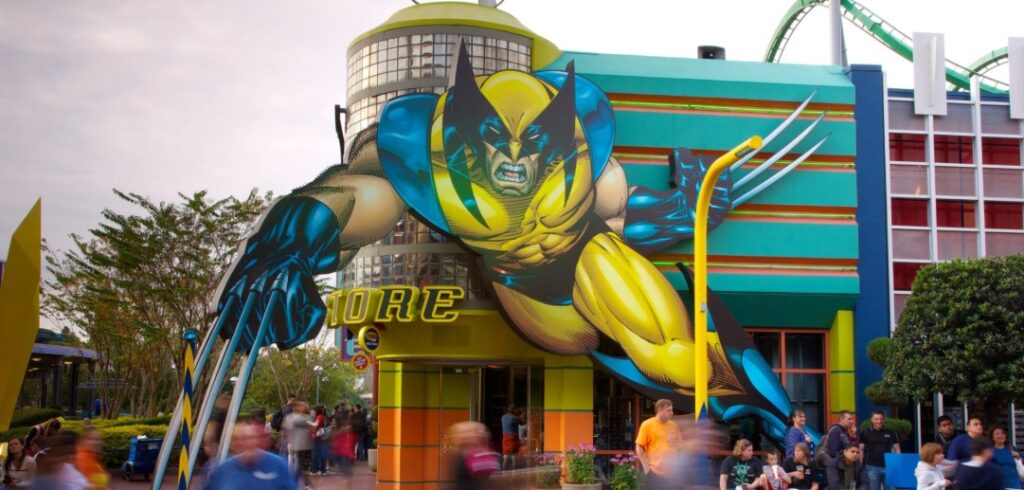 Fachada com o Wolverine na Marvel Super Hero Island, no Islands of Adventure da Universal Orlando