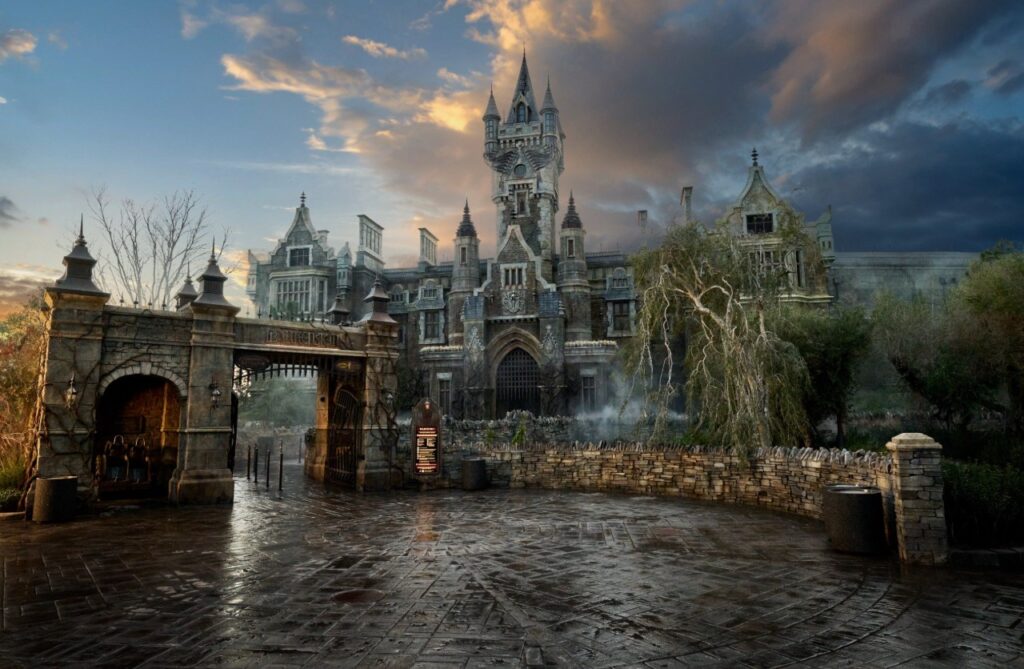 Castelo sombrio do Dark Universe, área dos monstros clássicos no Epic Universe da Universal Orlando