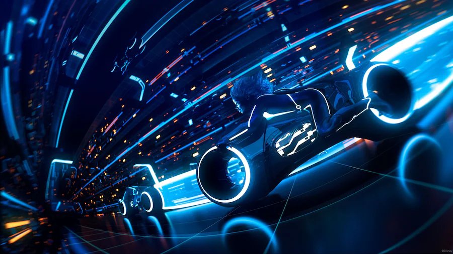 Motos de luz da montanha-russa TRON Lightcycle / Run no Magic Kingdom da Disney em Orlando