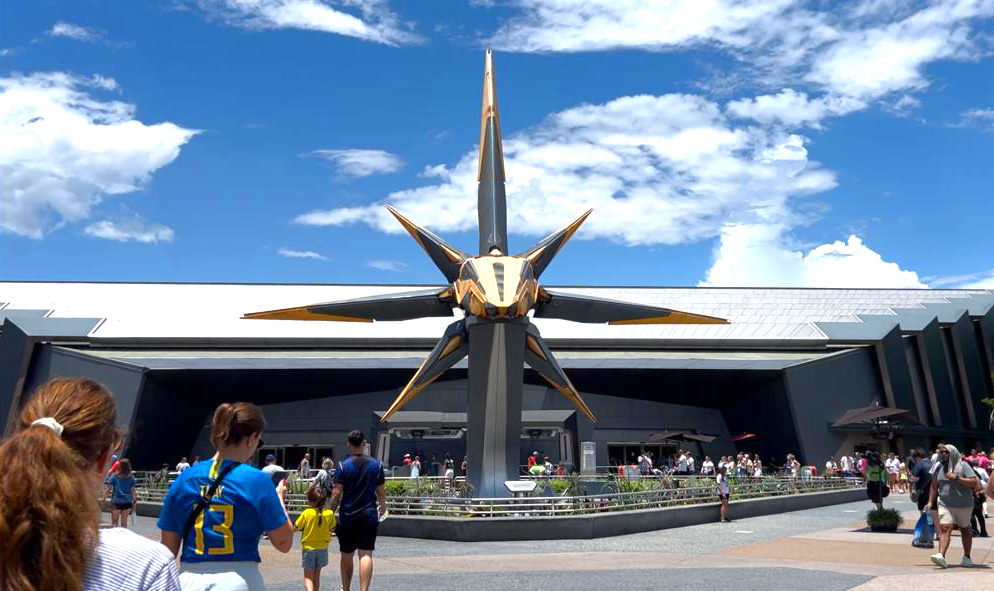 Pavilhão da montanha-russa Guardians of the Galaxy: Cosmic Rewind, no EPCOT da Disney Orlando